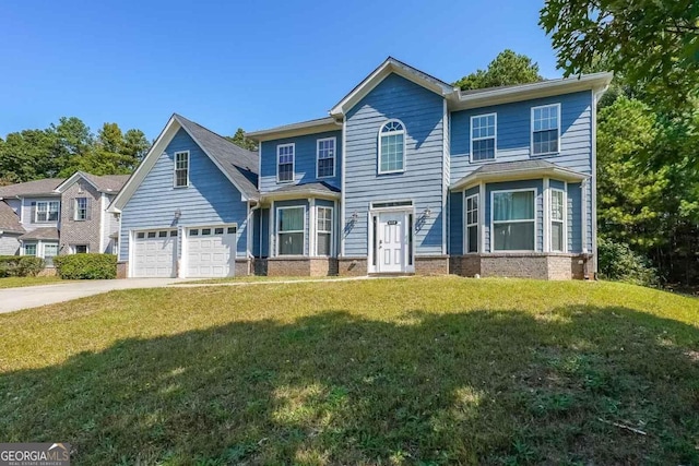 view of front of house with a front lawn