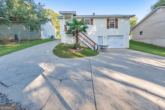 view of front of house featuring a garage