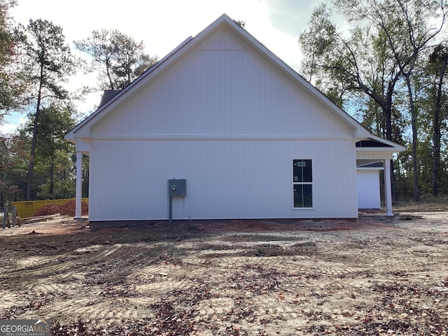 view of property exterior