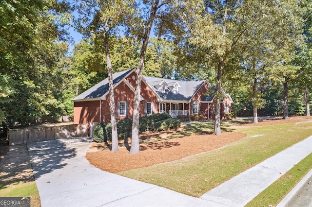 view of front of house with a front yard