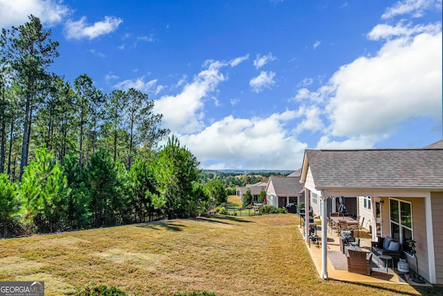 view of yard featuring a patio area