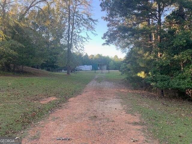 14, 15 N Pointe Rd, Tignall, GA 30668
