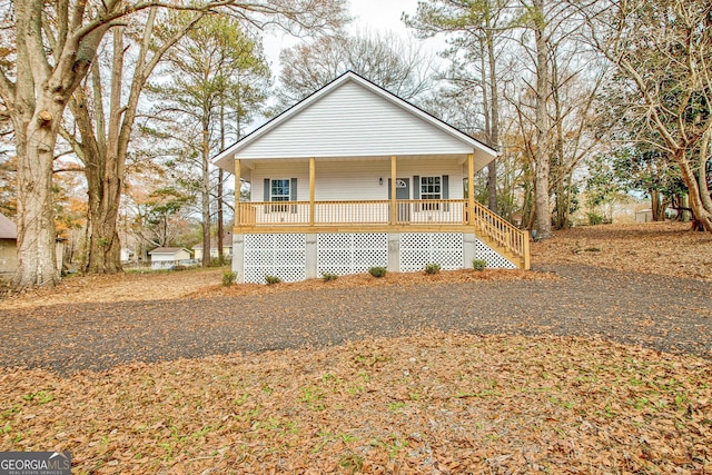 view of front of property with covered porch