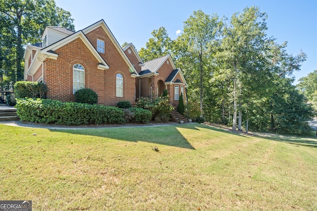 view of front property with a front lawn