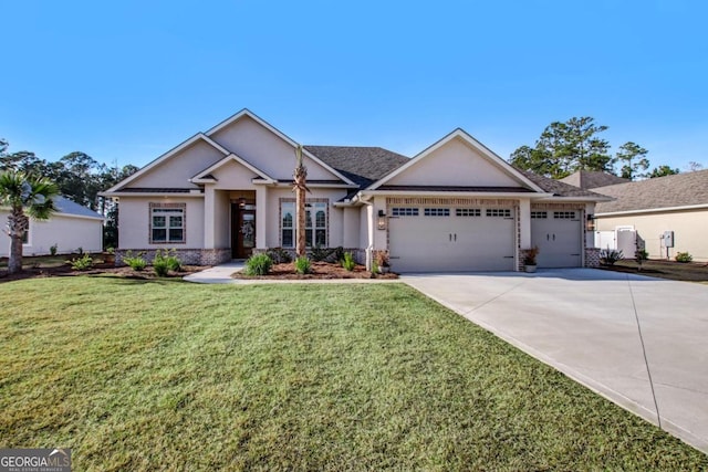 craftsman inspired home featuring a front lawn and a garage