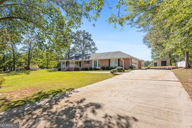 ranch-style home featuring a front yard