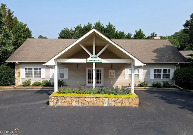 view of front of property with covered porch