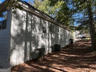 view of home's exterior