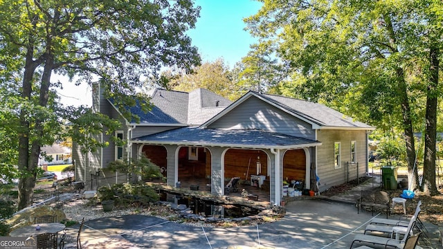 view of front of house featuring covered porch