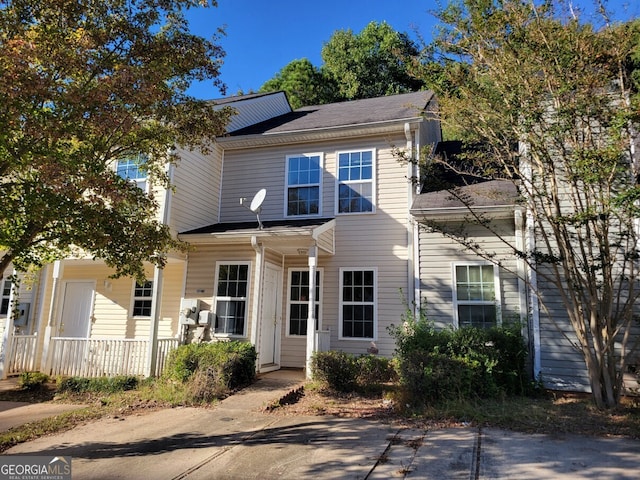 view of front of house with covered porch