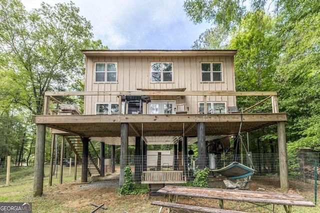 view of front of property featuring a wooden deck