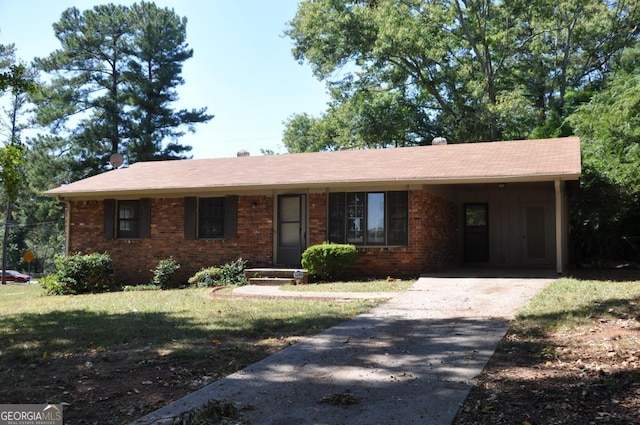 single story home featuring a front yard and a carport