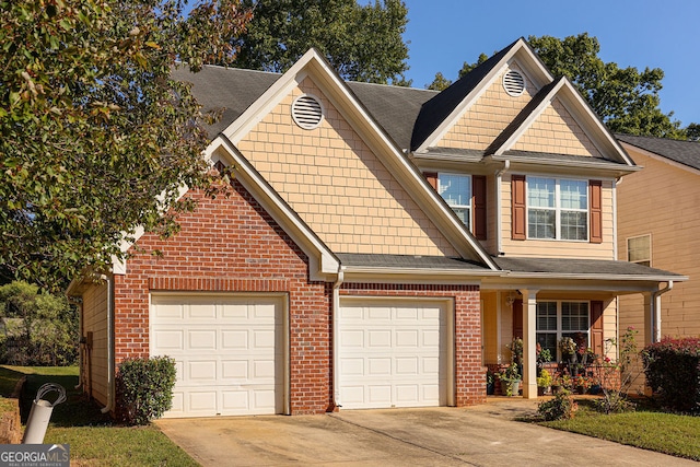 view of front facade featuring a garage