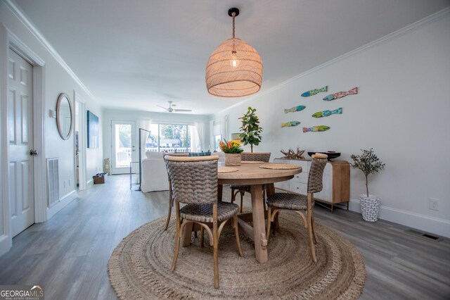 kitchen featuring sink, white cabinets, stainless steel appliances, and light hardwood / wood-style floors