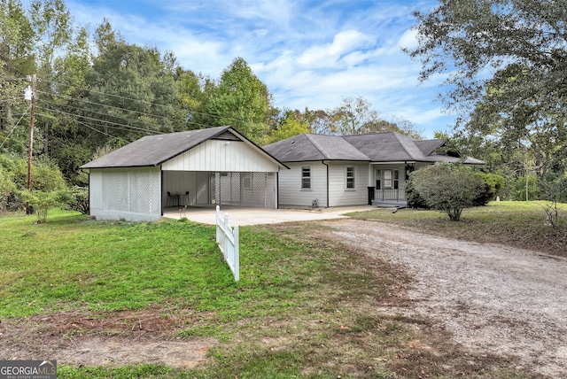 ranch-style house with a front yard