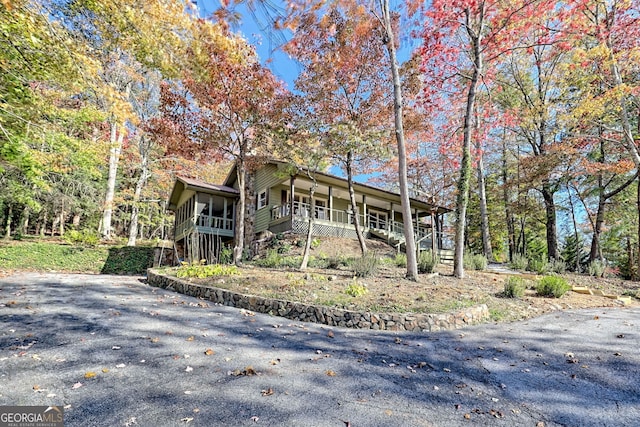 view of front of house featuring covered porch