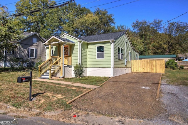 bungalow-style house with covered porch