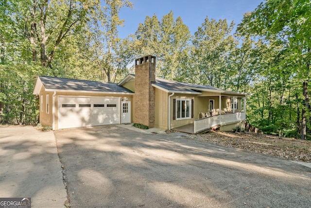 view of front of house featuring a garage