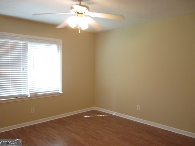 unfurnished room featuring wood-type flooring and ceiling fan