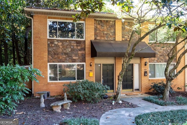 Listing photo 2 for 100 Biscayne Dr NW Unit A1, Atlanta GA 30309