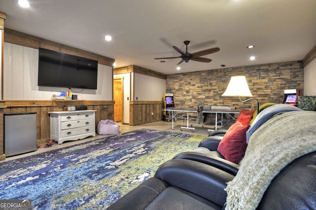 living room featuring ceiling fan