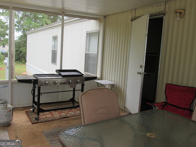 view of sunroom / solarium