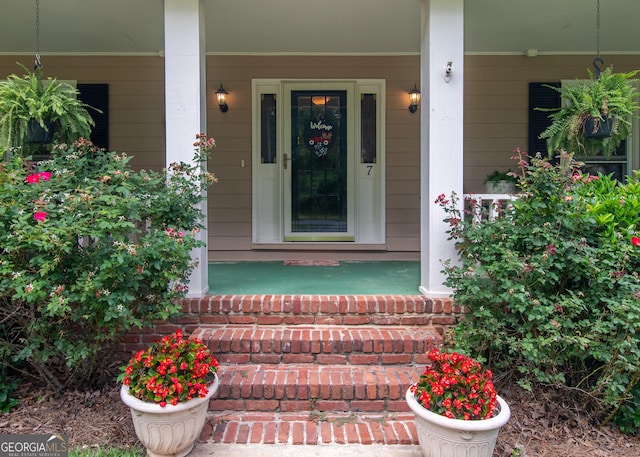 7 Stonehaven Dr, Newnan, GA 30265 - view of exterior entry featuring covered porch