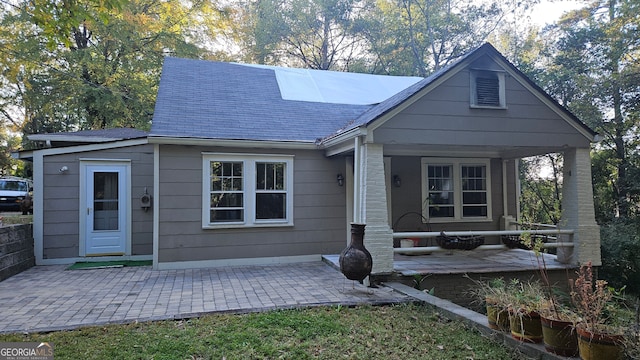 view of front facade featuring a porch