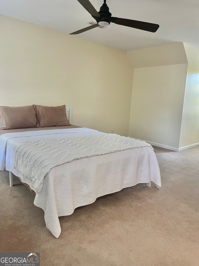 bedroom with carpet flooring and ceiling fan