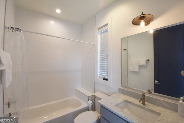 full bathroom featuring vanity, toilet, and shower / bath combo