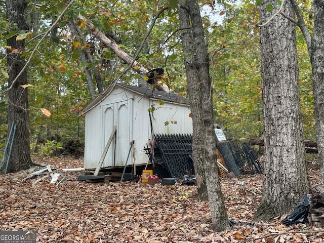 view of outdoor structure