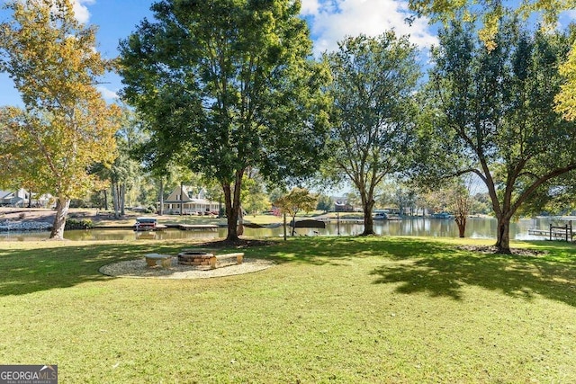 view of yard with a water view