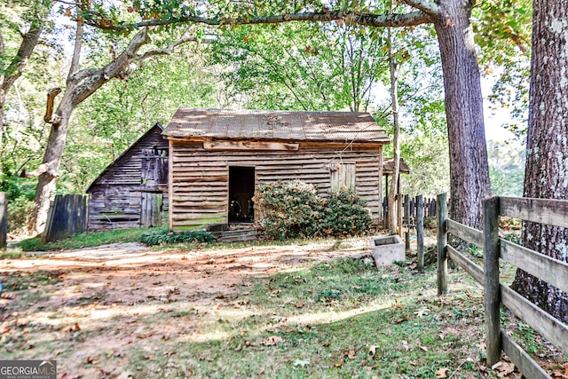 view of outbuilding