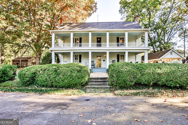 view of front of property with covered porch