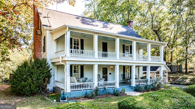 view of front of house featuring covered porch