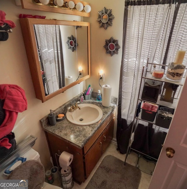 bathroom with vanity