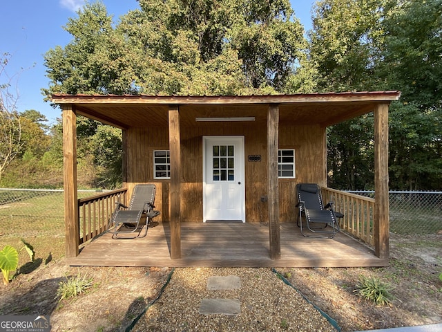 108 Sunset Dr, Dublin, GA 31027 - view of outbuilding with fence and an outbuilding