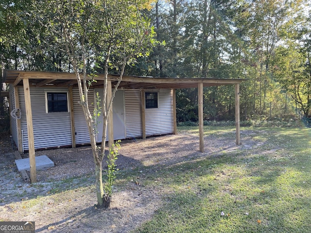 108 Sunset Dr, Dublin, GA 31027 - view of outbuilding featuring an outdoor structure