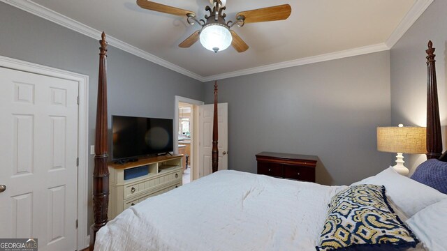 6054 Nebo Rd, Hiram, GA 30141 - full bath featuring a stall shower, tile patterned floors, a bath, vaulted ceiling, and vanity