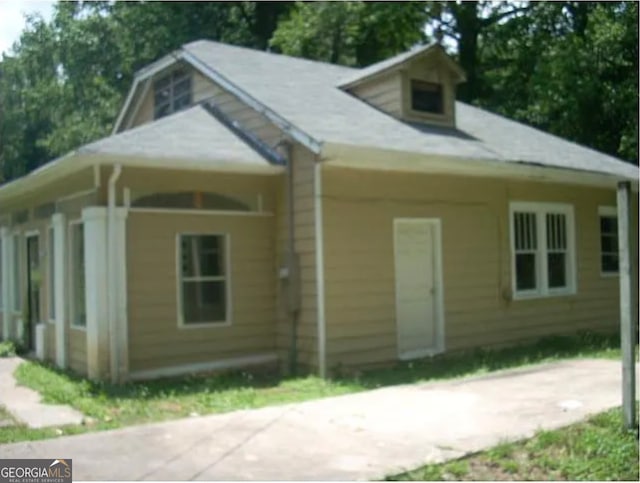 view of front of house