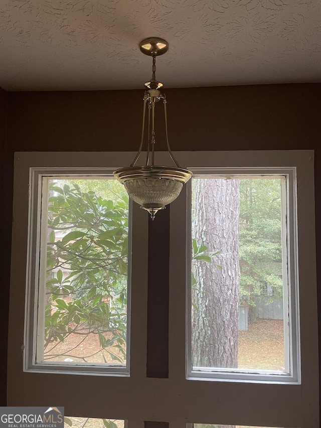 8596 Creekwood Way, Jonesboro, GA 30238 - detailed view