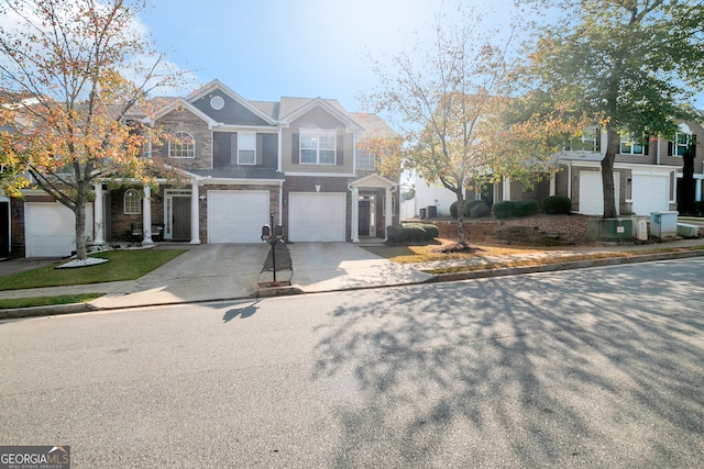 Listing photo 2 for 997 Pierce Brennen Dr, Lawrenceville GA 30043