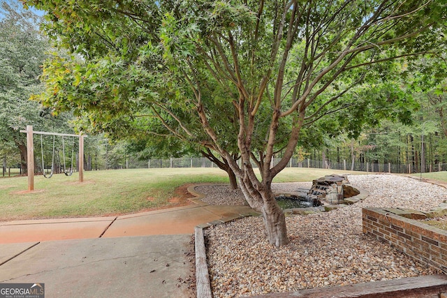 view of yard with a patio