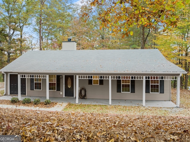 view of front of house featuring a patio area