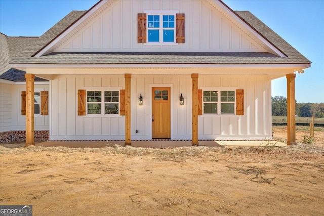 view of front of property with a porch