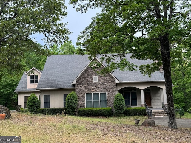 view of front of property