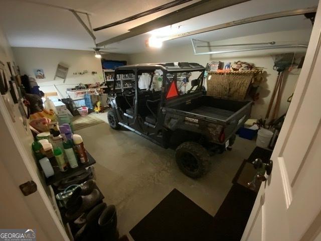 289 Cypress Cir, Ellijay, GA 30540 - view of garage