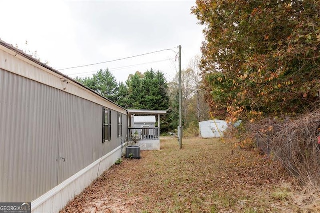 view of yard with cooling unit