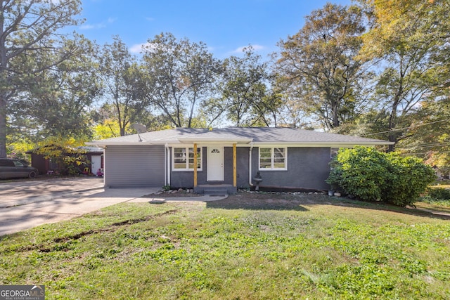 single story home with a front yard