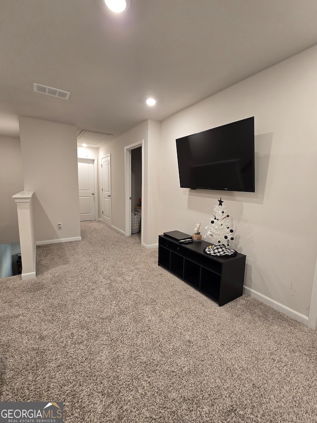 basement featuring carpet